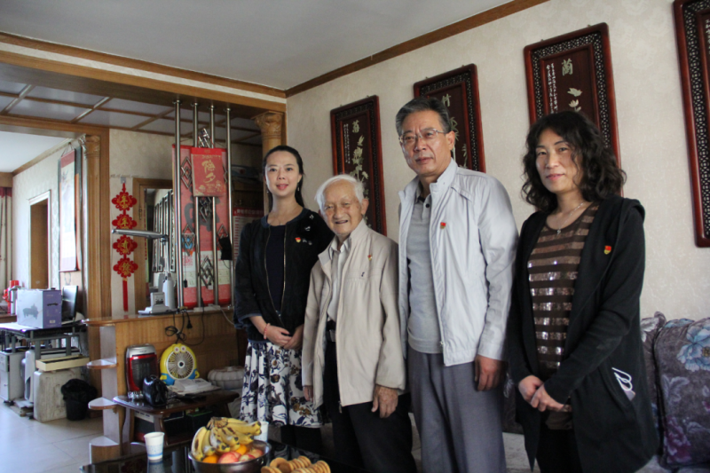 中共青海省第三建筑工程有限公司支部委員會(huì)開(kāi)展&ldquo;走訪慰問(wèn)暖人心，紅色精神永傳承&rdquo;活動(dòng)