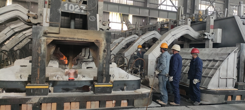 物產(chǎn)工投公司首臺&ldquo;采用冷搗糊扎固與燃?xì)獗簾?新技術(shù)&rdquo;的1027#電解槽正式啟動運行