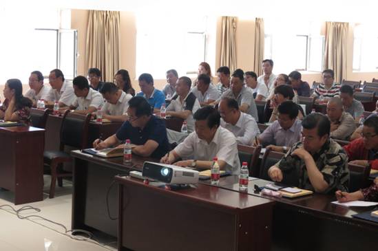 加強(qiáng)業(yè)務(wù)培訓(xùn)，提升工作能力